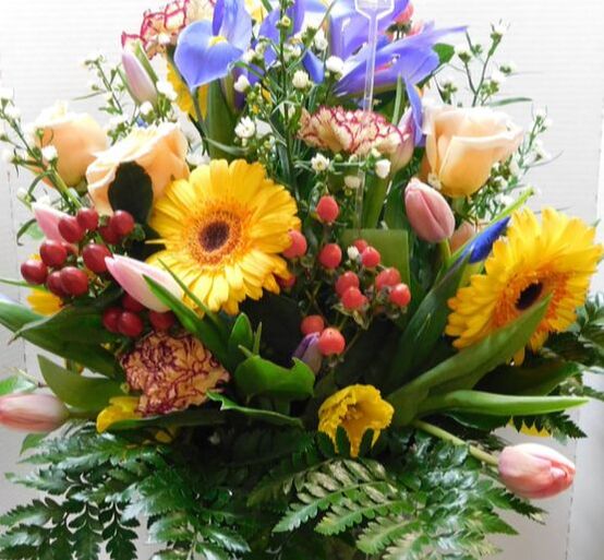 Express Your Condolences - Send Sympathy Flowers and Plants